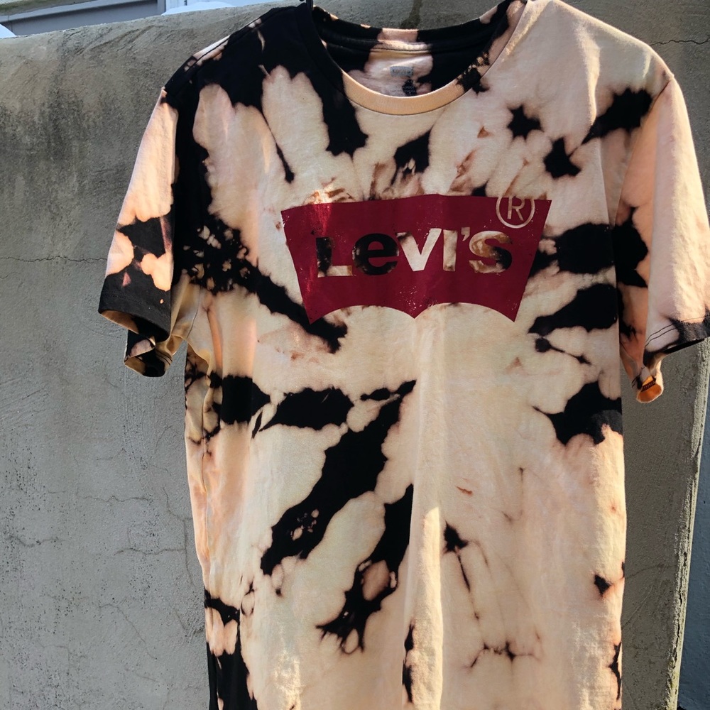 Vintage Levi’s Logo Bleach Dyed Tee L